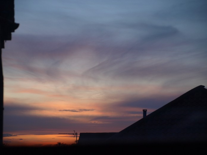 Sunset over the Trent (© Andy Vickers)